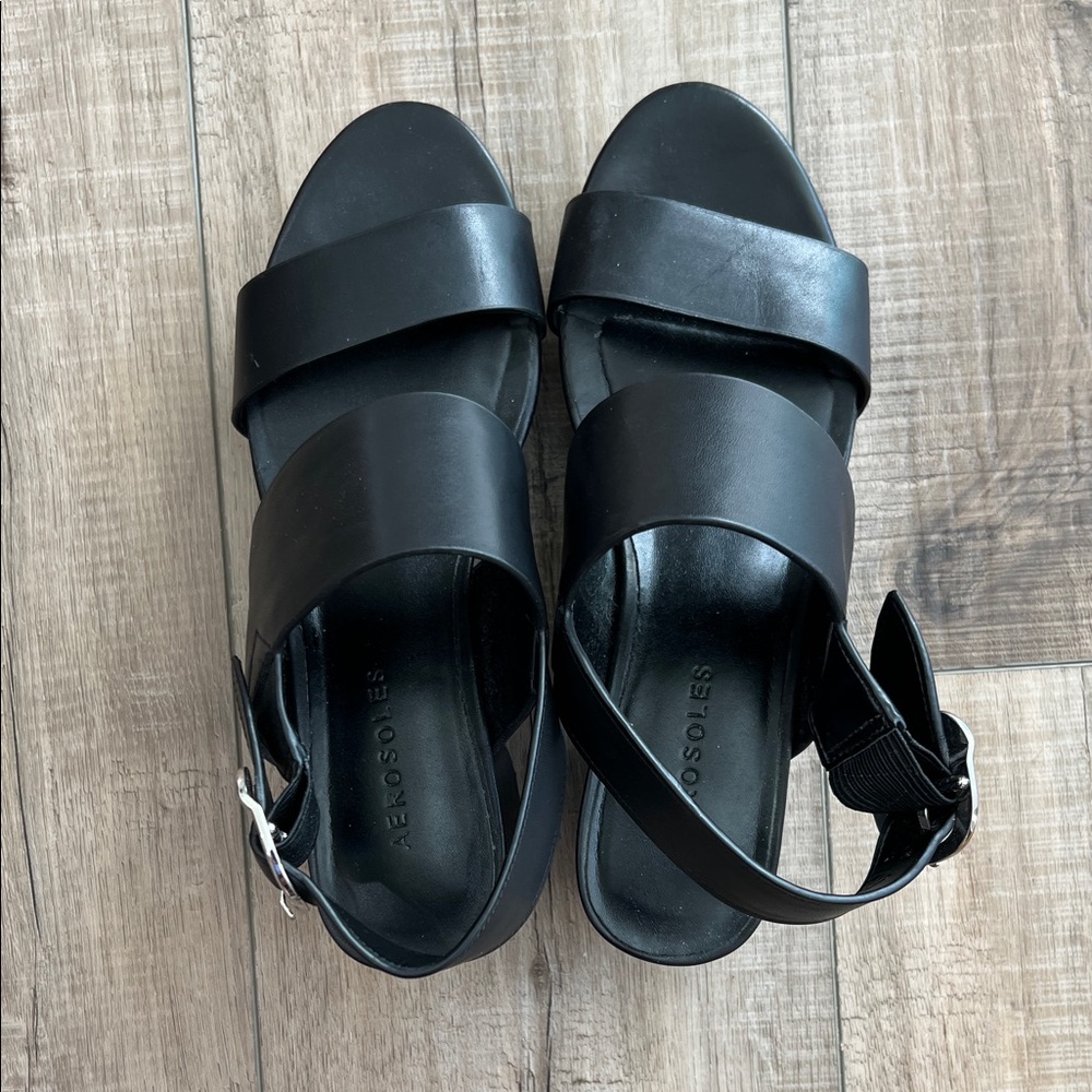 AEROSOLES Camera Black Wide Strap Sandals 6.5